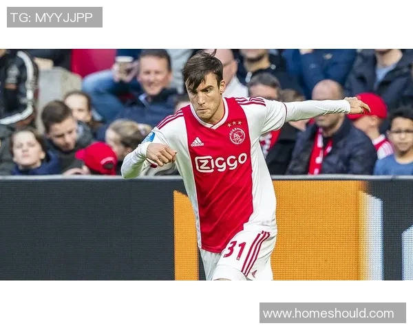 太阳荣膺月度最佳球员奖项 实至名归的辉煌时刻